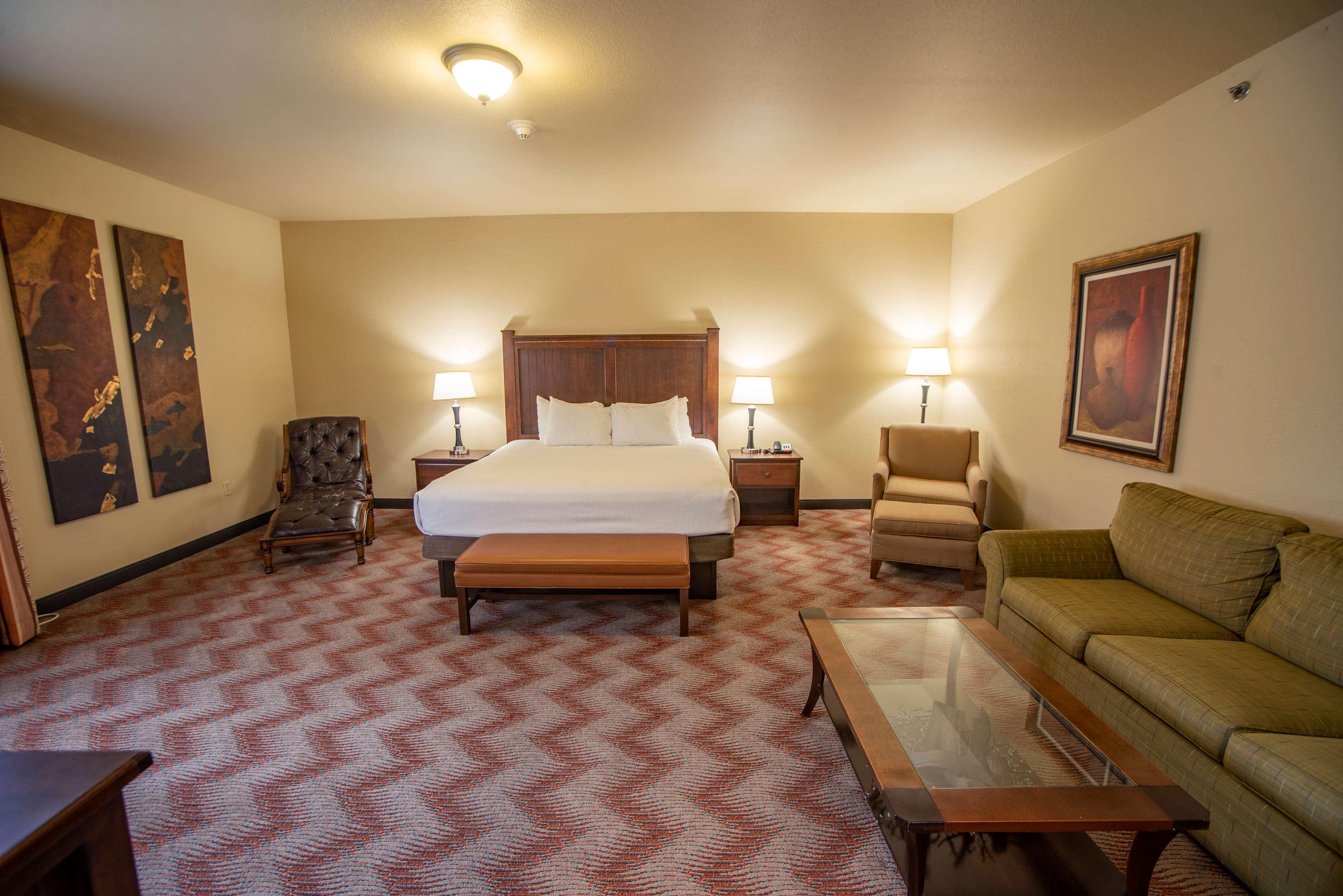 Best Western Plus Cimarron Hotel & Suites Stillwater Esterno foto