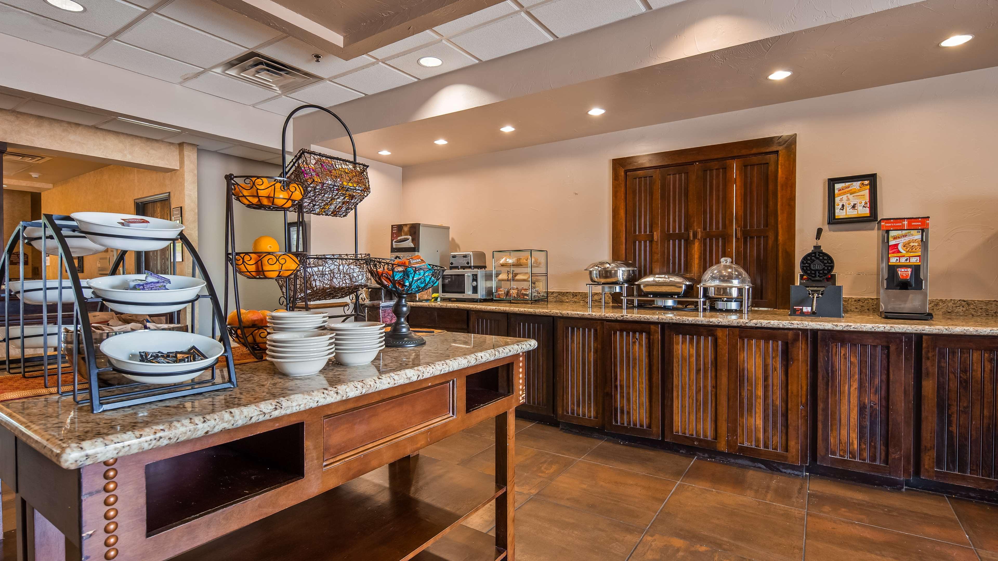 Best Western Plus Cimarron Hotel & Suites Stillwater Esterno foto